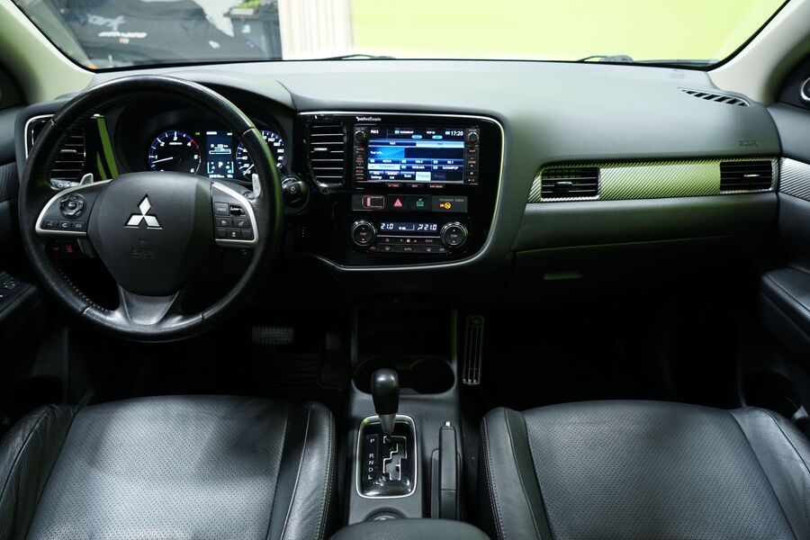 Mitsubishi Outlander vaihtoauto