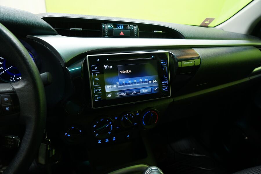 Toyota Hilux vaihtoauto