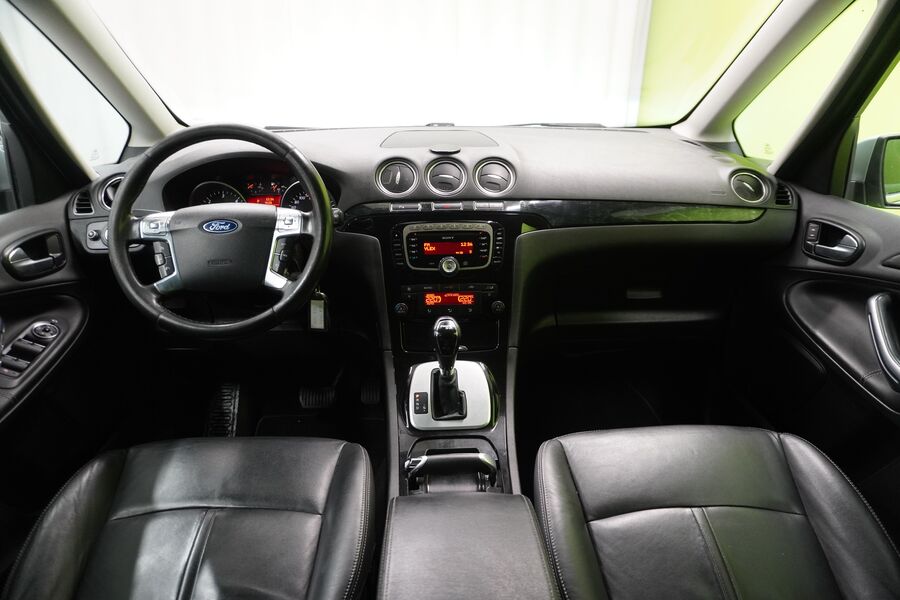 Ford Galaxy vaihtoauto