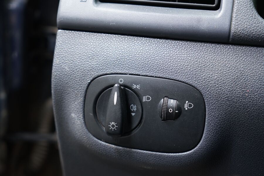 Ford Transit Connect vaihtoauto