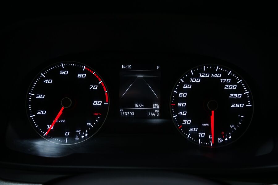 SEAT Leon Sportstourer vaihtoauto