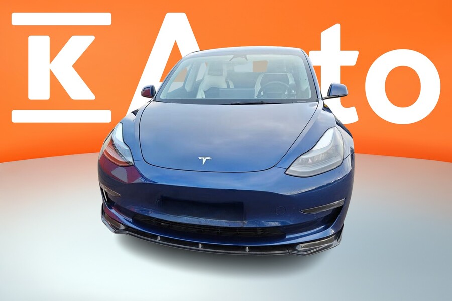 Tesla Model 3 vaihtoauto