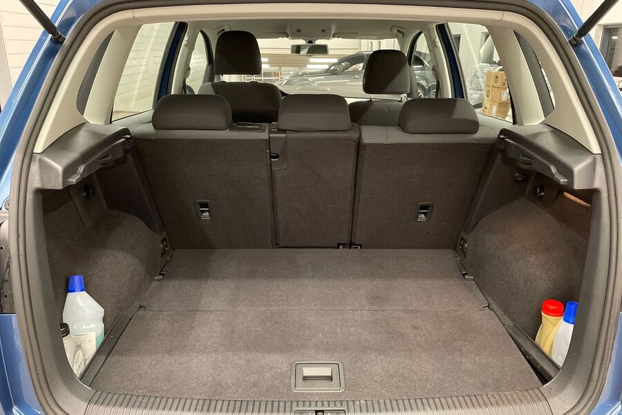 Volkswagen Golf Sportsvan vaihtoauto