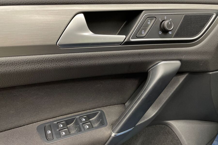 Volkswagen Golf Sportsvan vaihtoauto