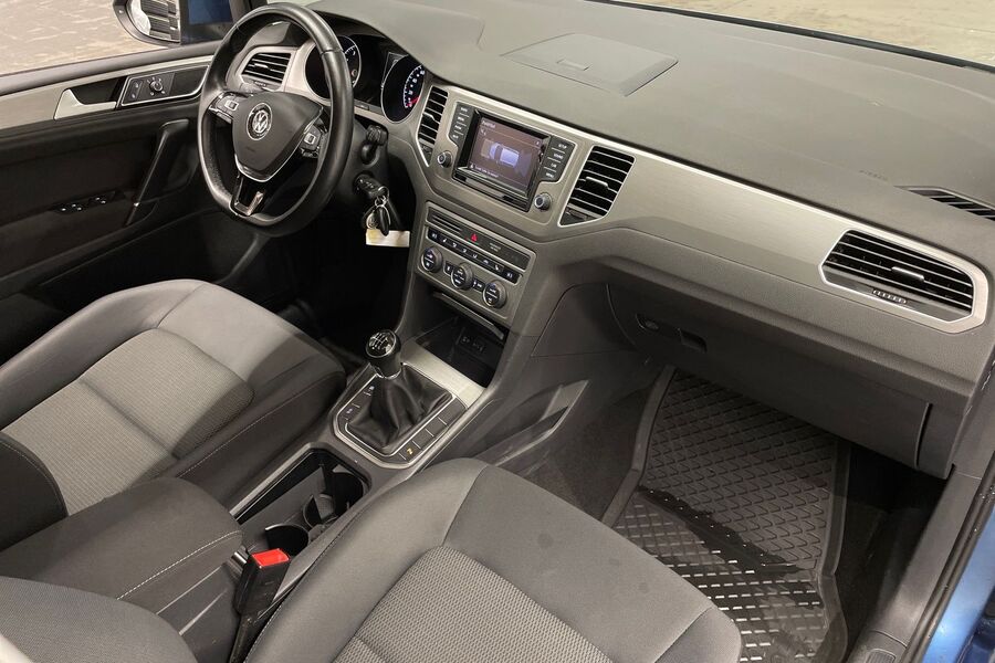 Volkswagen Golf Sportsvan vaihtoauto