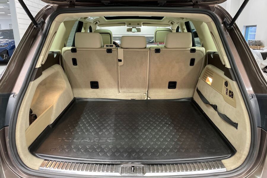 Volkswagen Touareg vaihtoauto