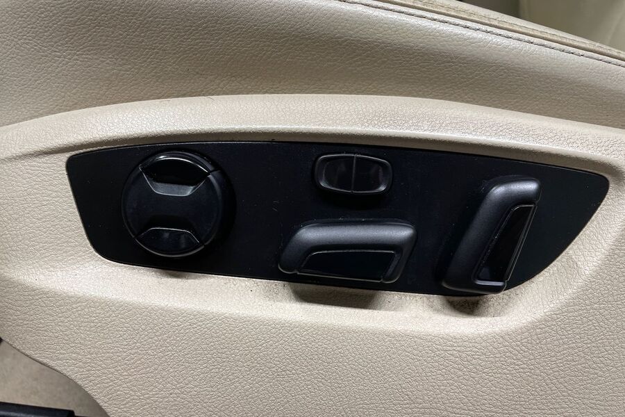 Volkswagen Touareg vaihtoauto