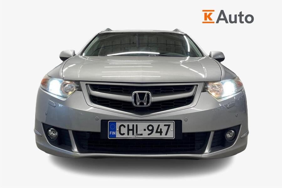 Honda Accord vaihtoauto