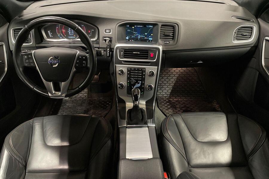 Volvo V60 vaihtoauto