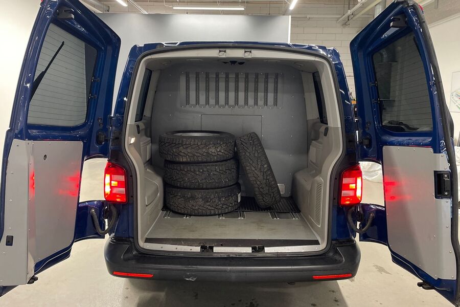 Volkswagen Caravelle vaihtoauto