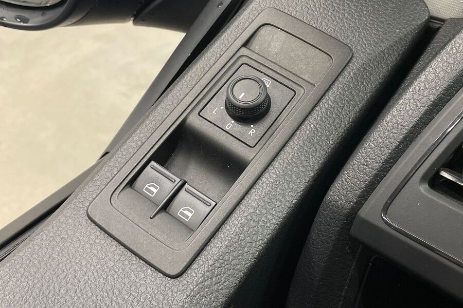 Volkswagen Caravelle vaihtoauto