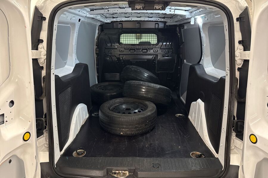 Ford Transit Connect vaihtoauto