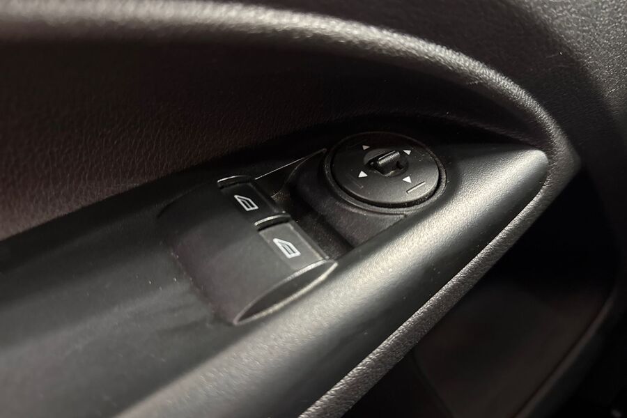 Ford Transit Connect vaihtoauto