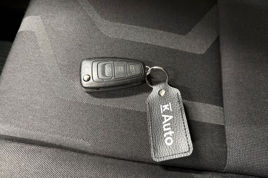 Ford Transit Connect vaihtoauto