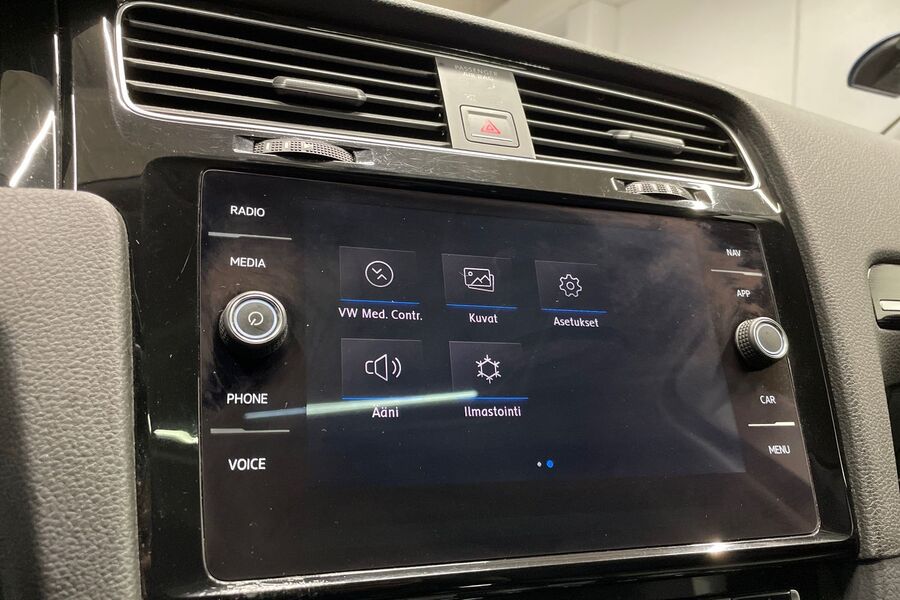 Volkswagen Golf vaihtoauto