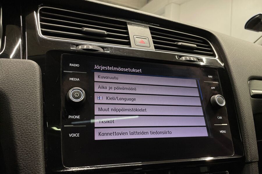 Volkswagen Golf vaihtoauto