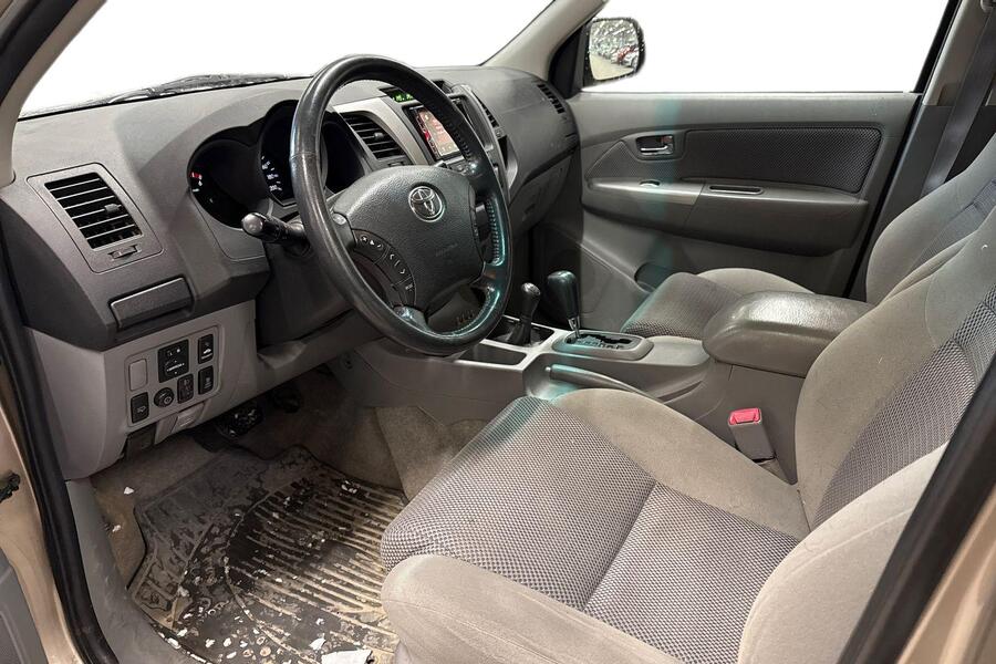 Toyota Hilux vaihtoauto