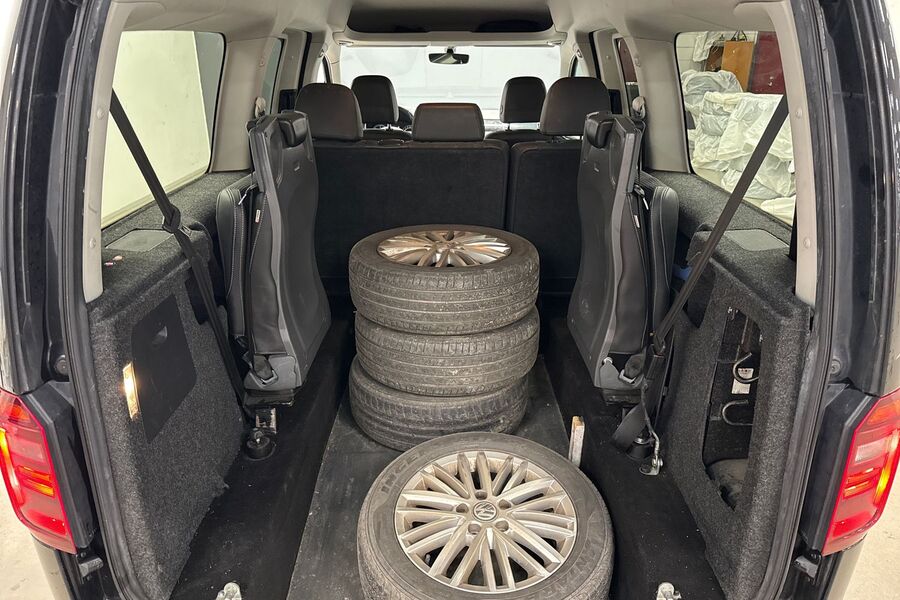 Volkswagen Caddy Maxi vaihtoauto