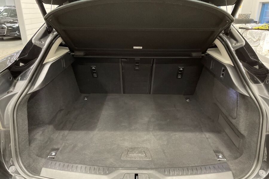 Jaguar I-PACE vaihtoauto