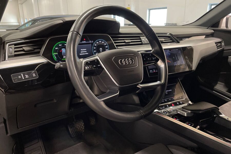 Audi e-tron vaihtoauto