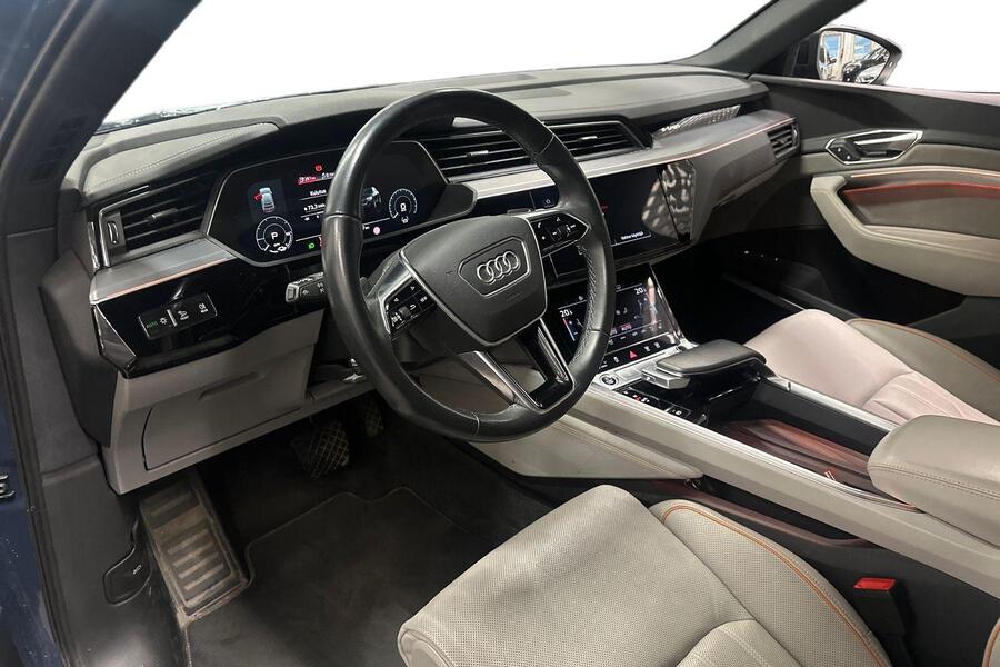 Audi Q8 e-tron vaihtoauto