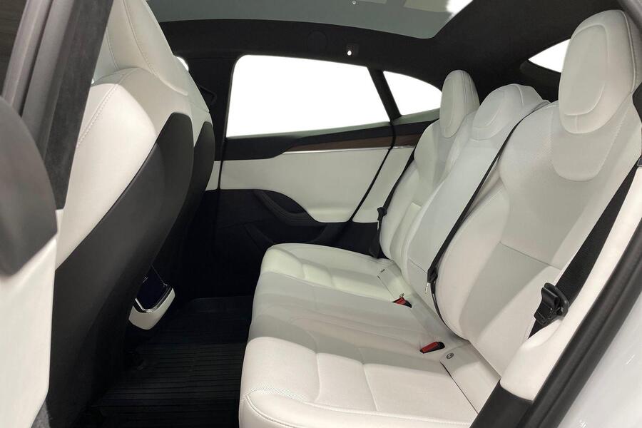 Tesla Model S vaihtoauto