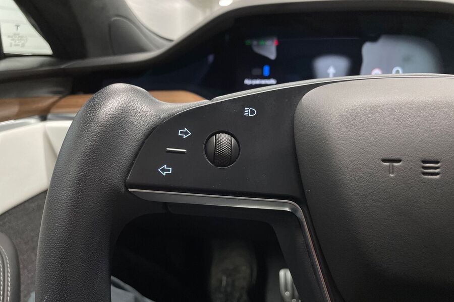 Tesla Model S vaihtoauto