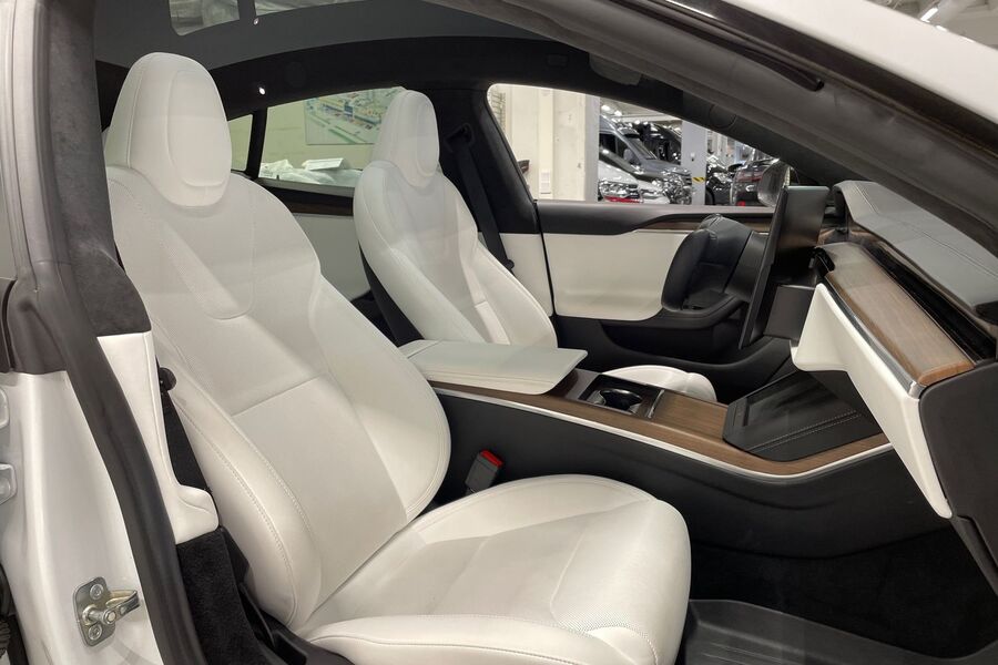 Tesla Model S vaihtoauto