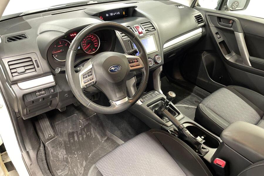 Subaru Forester vaihtoauto