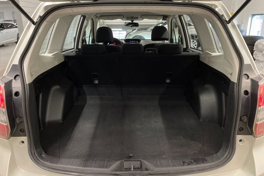 Subaru Forester vaihtoauto