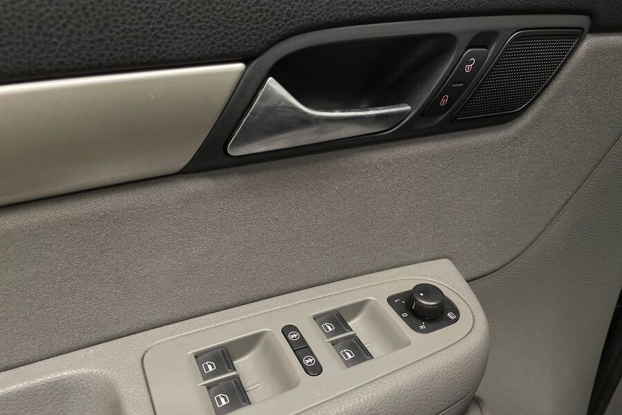 SEAT Alhambra vaihtoauto