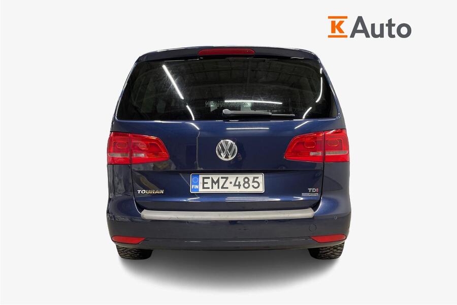 Volkswagen Touran vaihtoauto