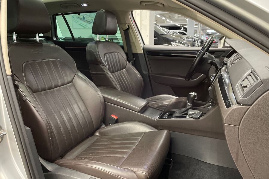 Skoda Superb vaihtoauto