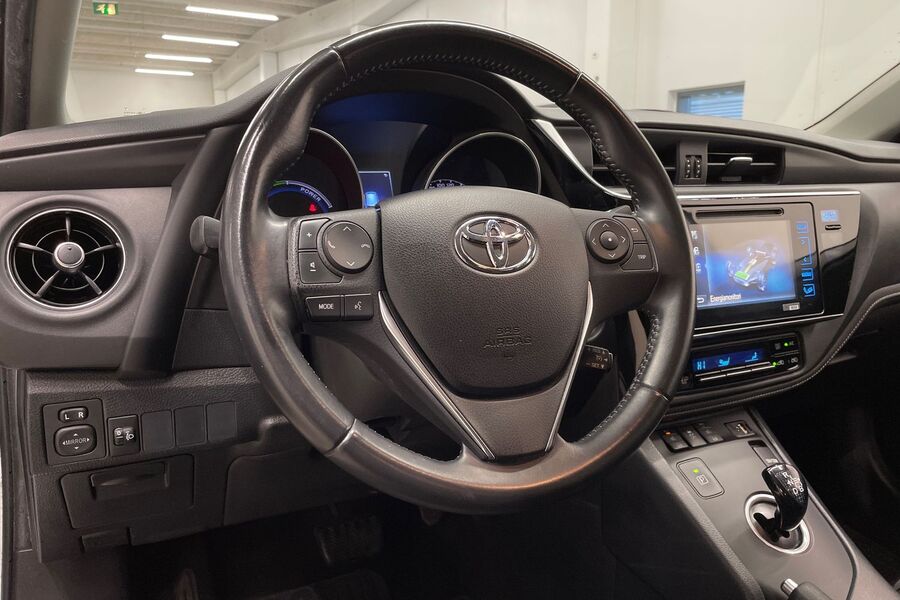 Toyota Auris vaihtoauto