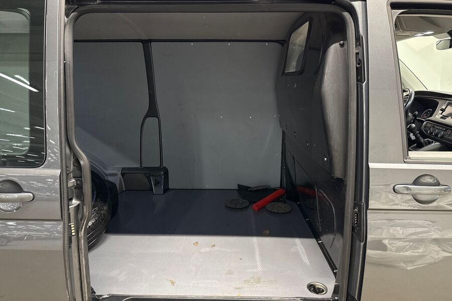 Volkswagen Transporter vaihtoauto