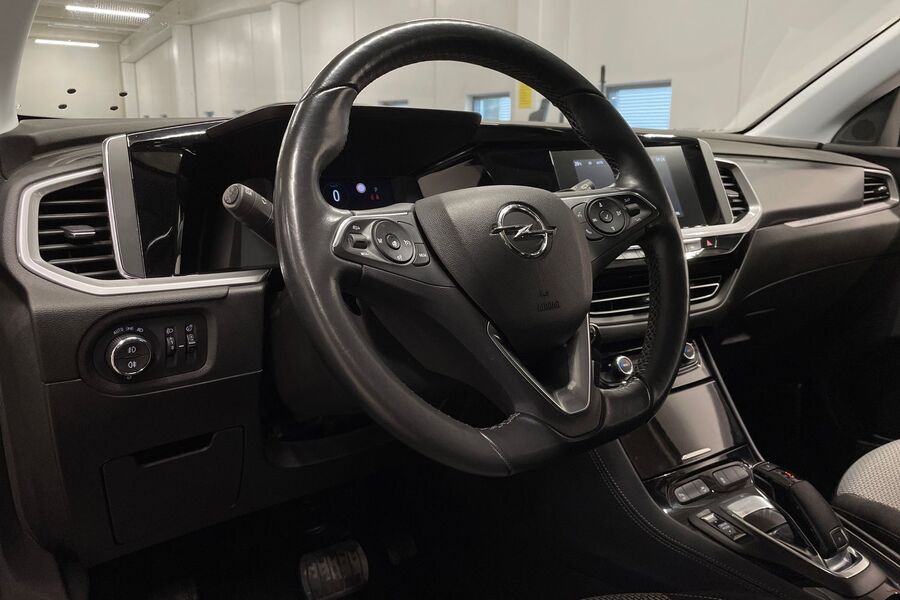 Opel Grandland vaihtoauto