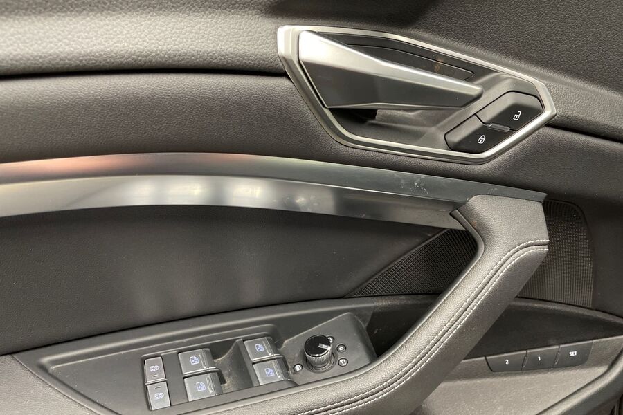 Audi Q8 e-tron vaihtoauto