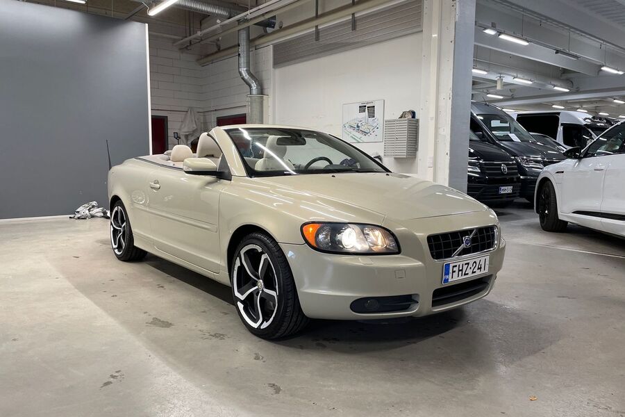 Volvo C70 vaihtoauto