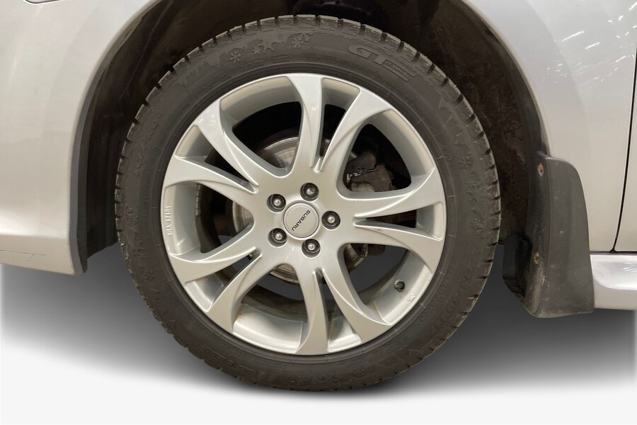 Subaru Legacy vaihtoauto