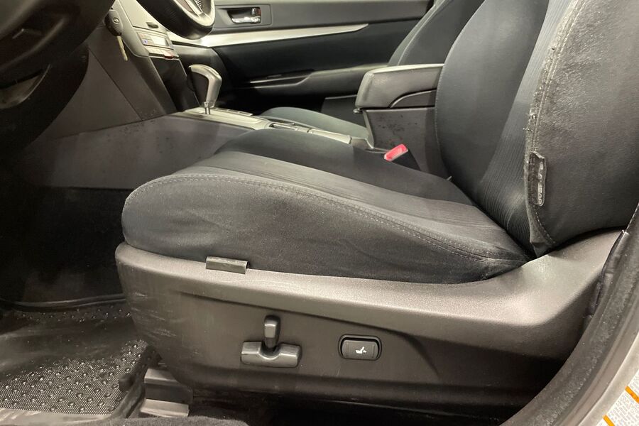 Subaru Legacy vaihtoauto