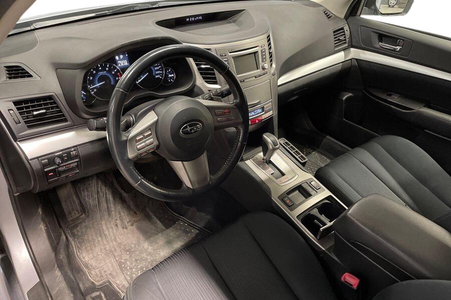 Subaru Legacy vaihtoauto