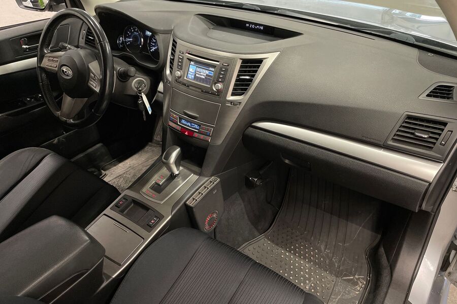 Subaru Legacy vaihtoauto
