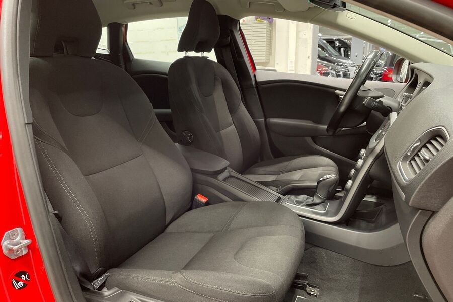 Volvo V40 vaihtoauto