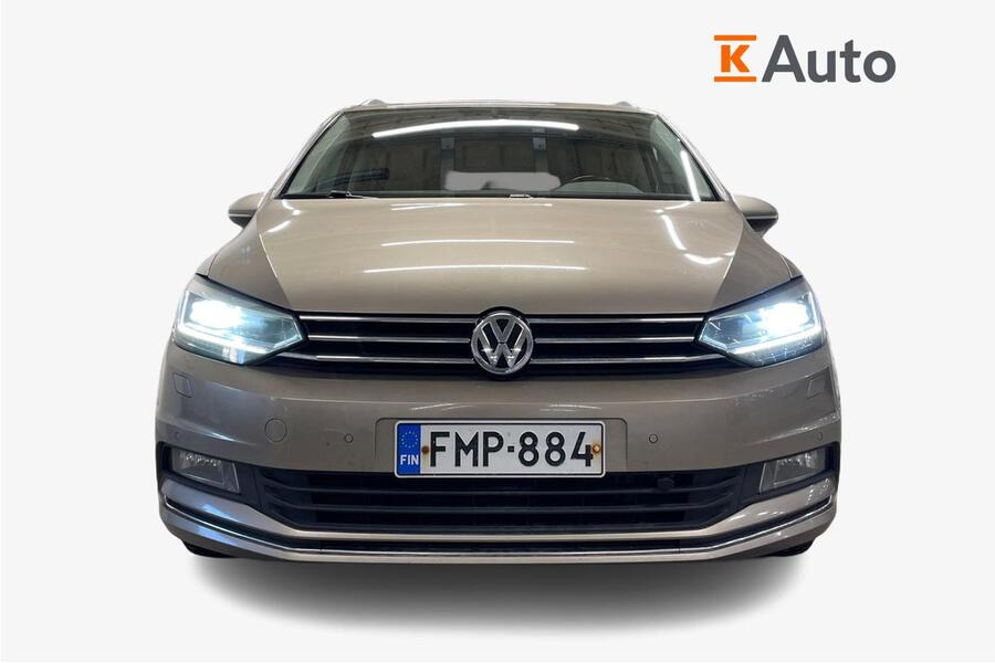 Volkswagen Touran vaihtoauto