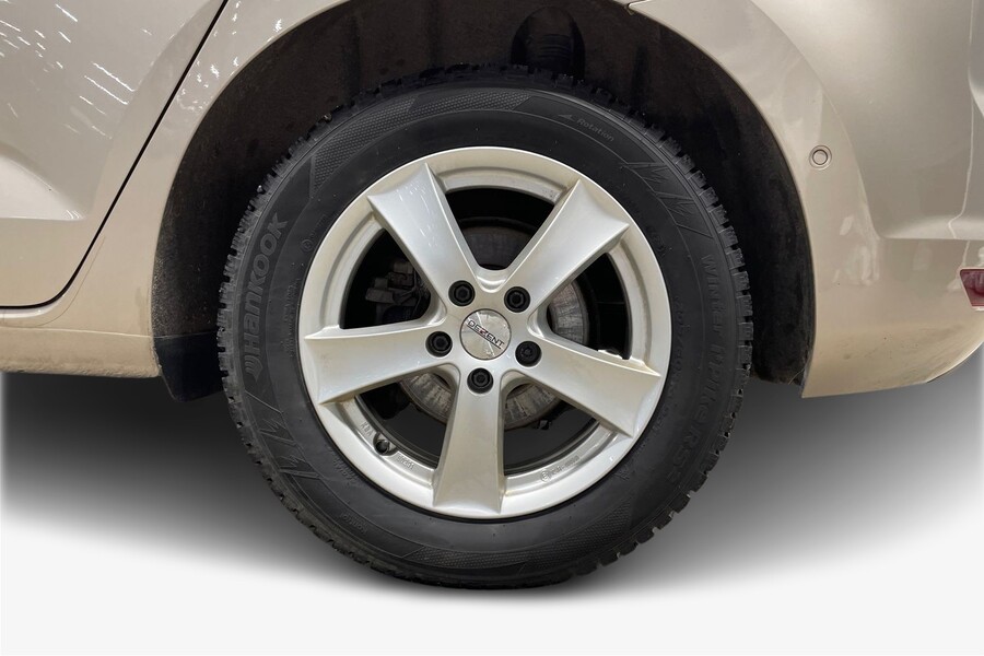 Volkswagen Touran vaihtoauto