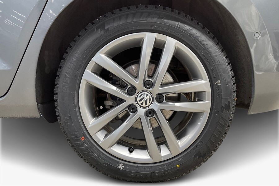 Volkswagen Touran vaihtoauto