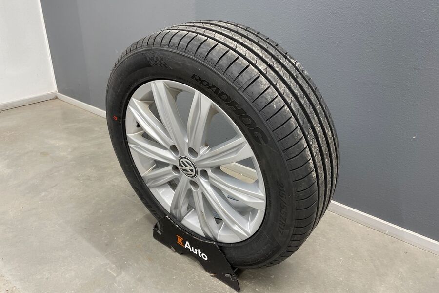 Volkswagen Touran vaihtoauto