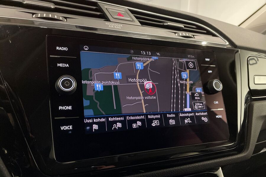 Volkswagen Touran vaihtoauto