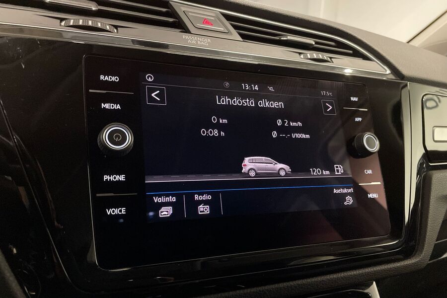 Volkswagen Touran vaihtoauto