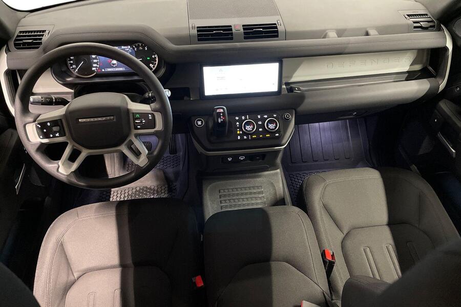 Land Rover Defender vaihtoauto